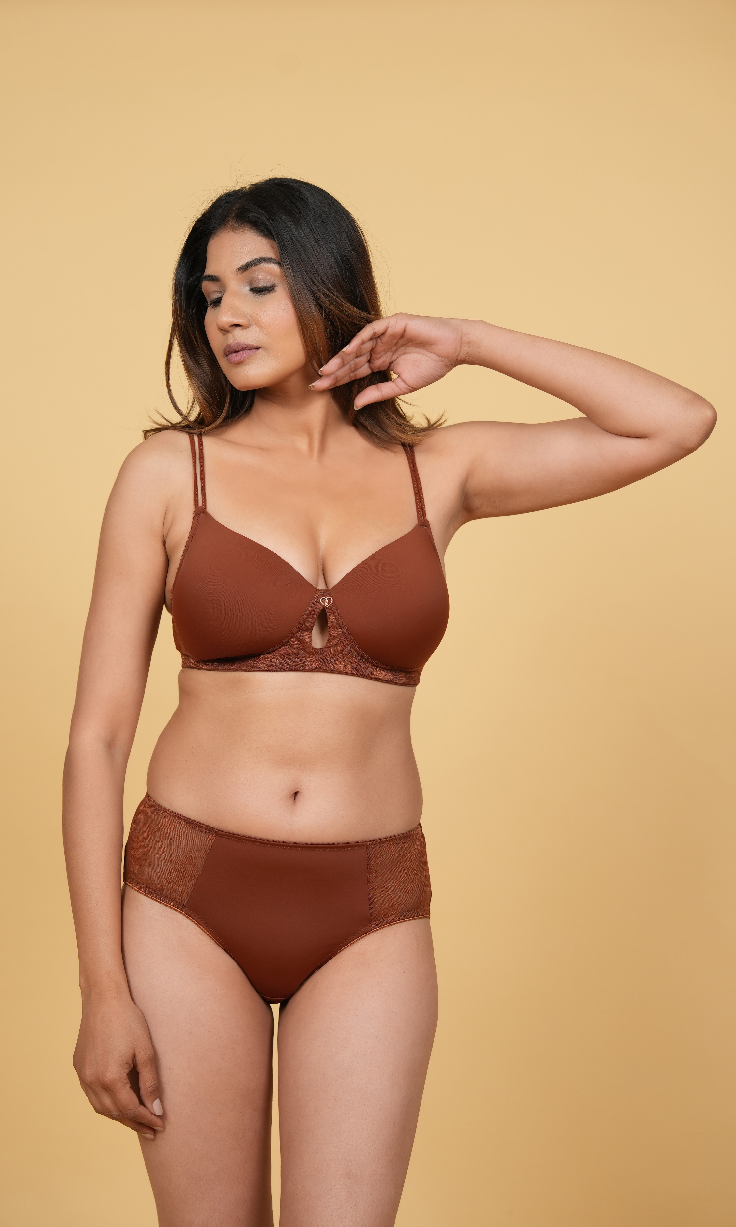 Padded Non-Wired Seamless Lace Bra & Mid-Waist Lace Brief Set
